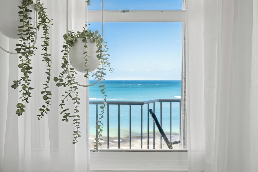 Waterfront Balcony Swimming Pool