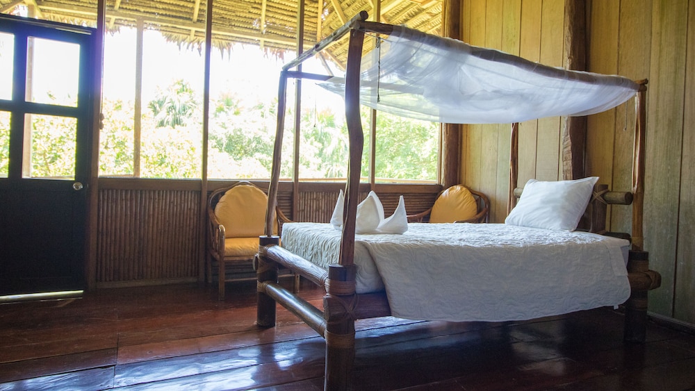 Pacaya Samiria Amazon Lodge