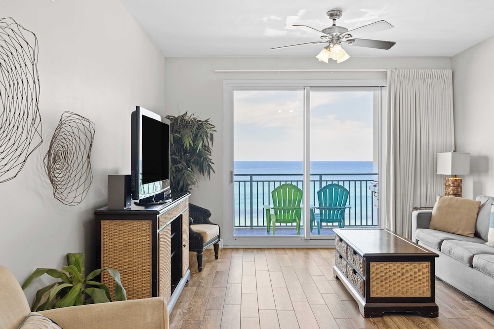 Beachfront Stay w/ Resort Amenities & Gulf Views Sterling Breezing #506