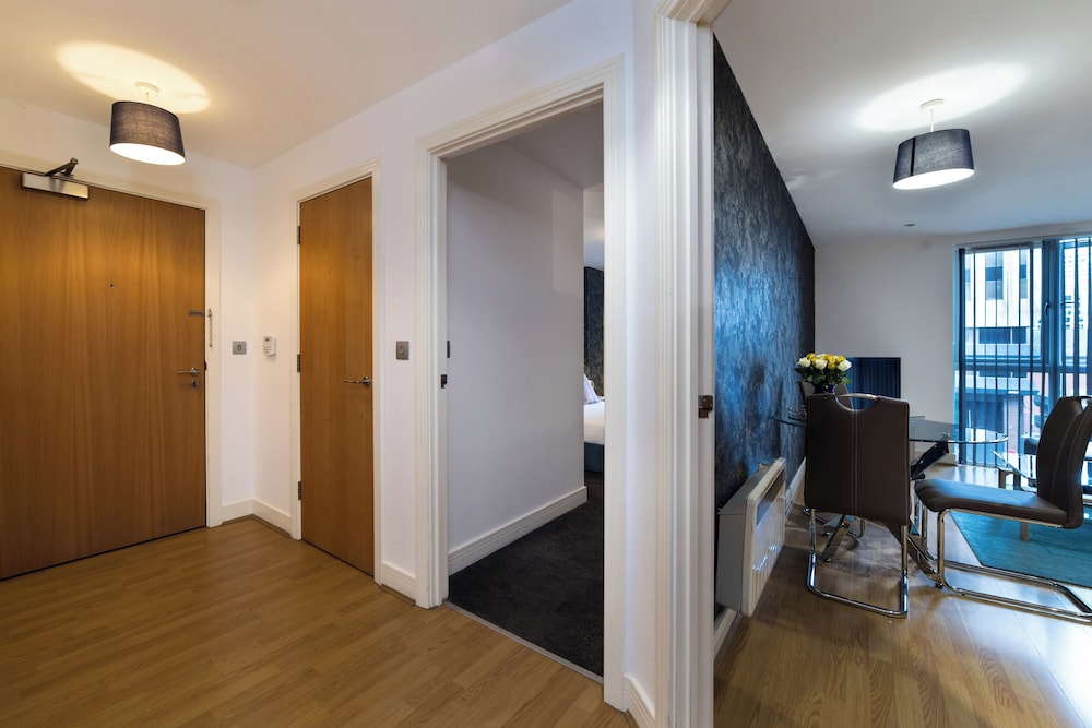 1 Bed Apartment 7, B1 ,By Comfort Zone
