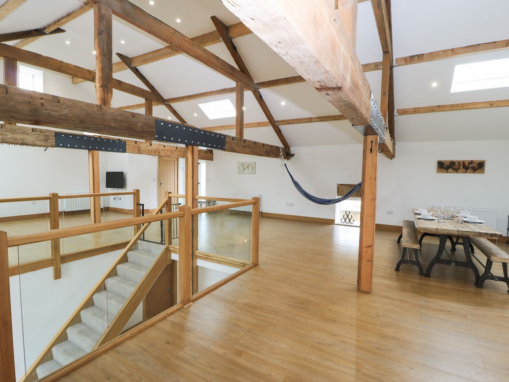 Upper House Barn