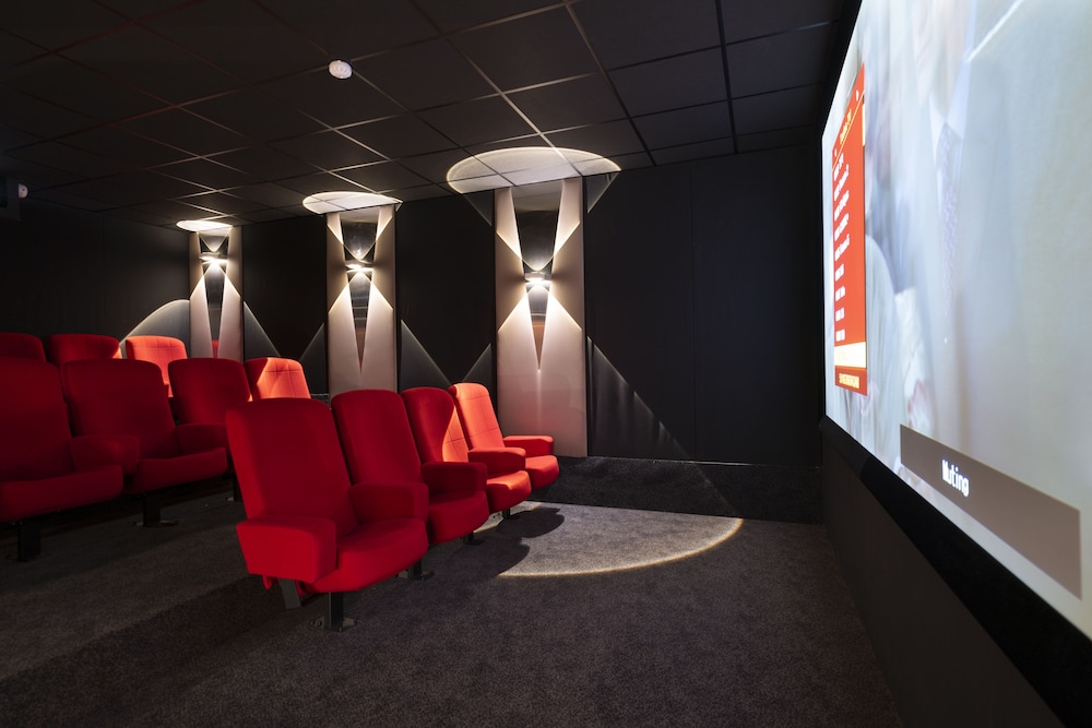 meeting & event spaces