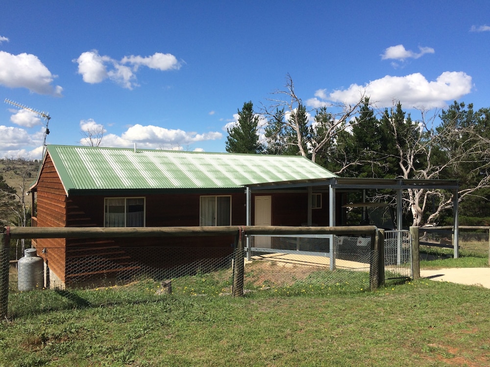 Cooba Holiday Motel