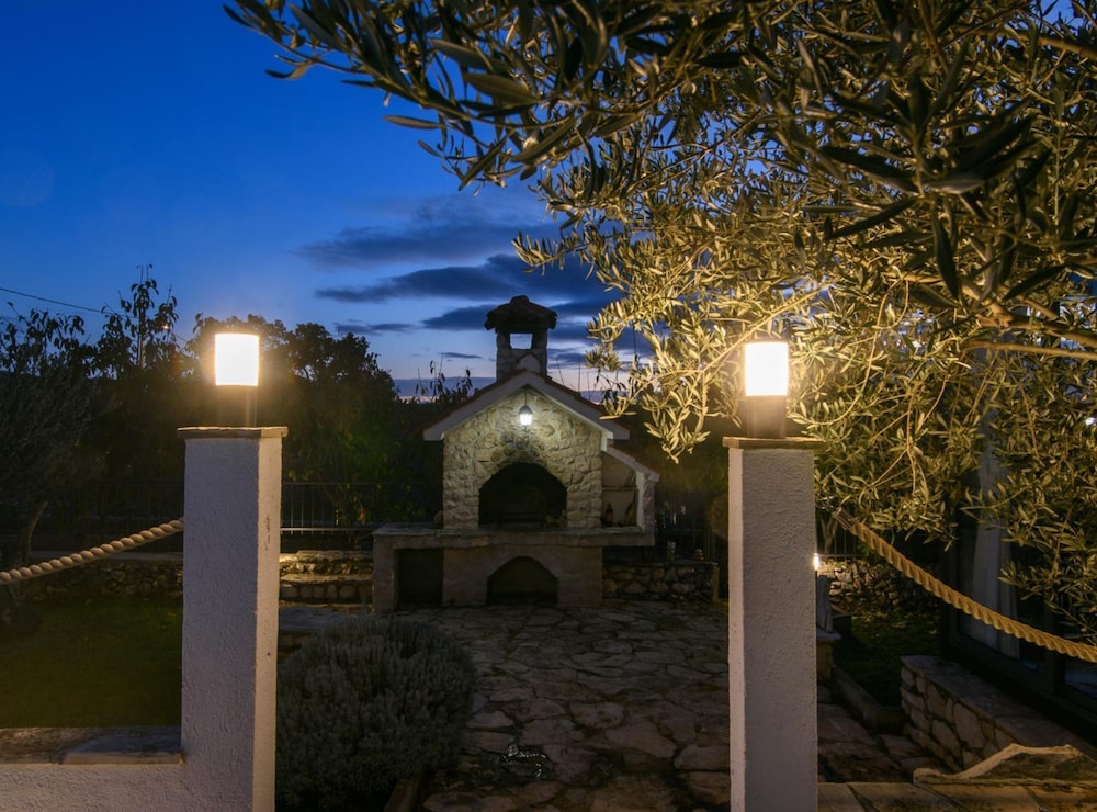 Vila Ive Winter spa Podumci