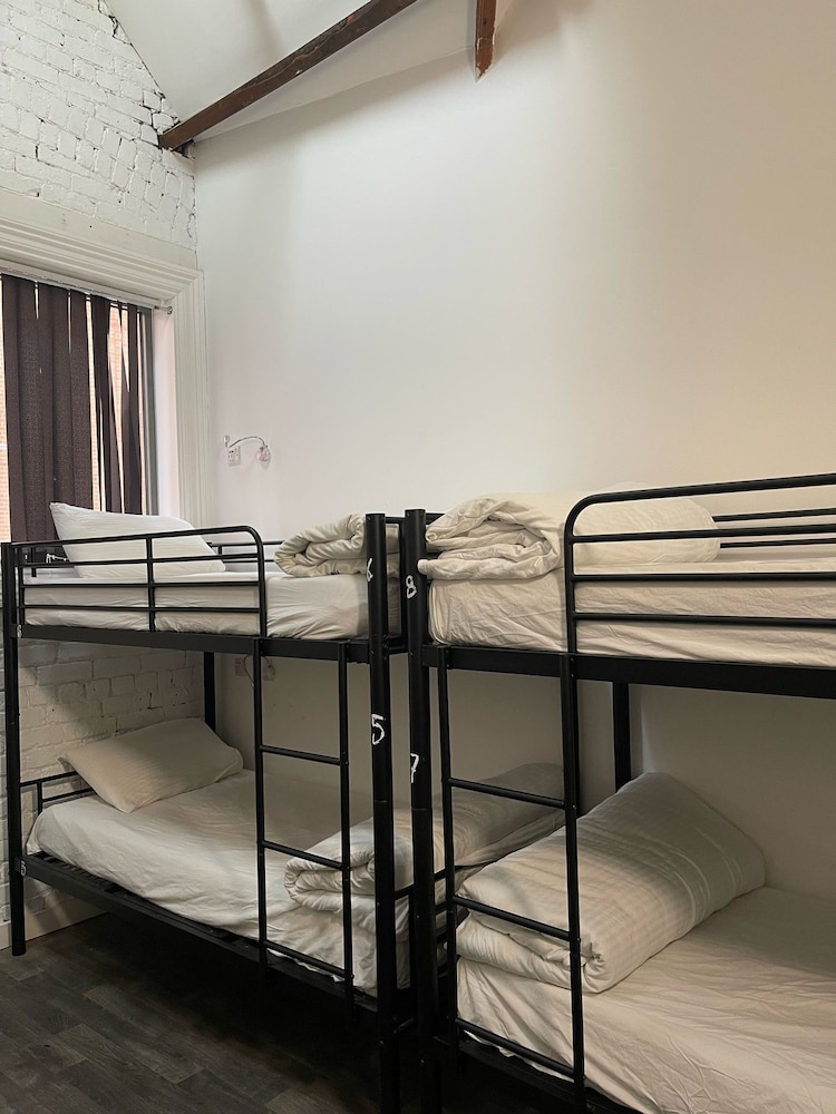 Rahman Hostel - Manchester