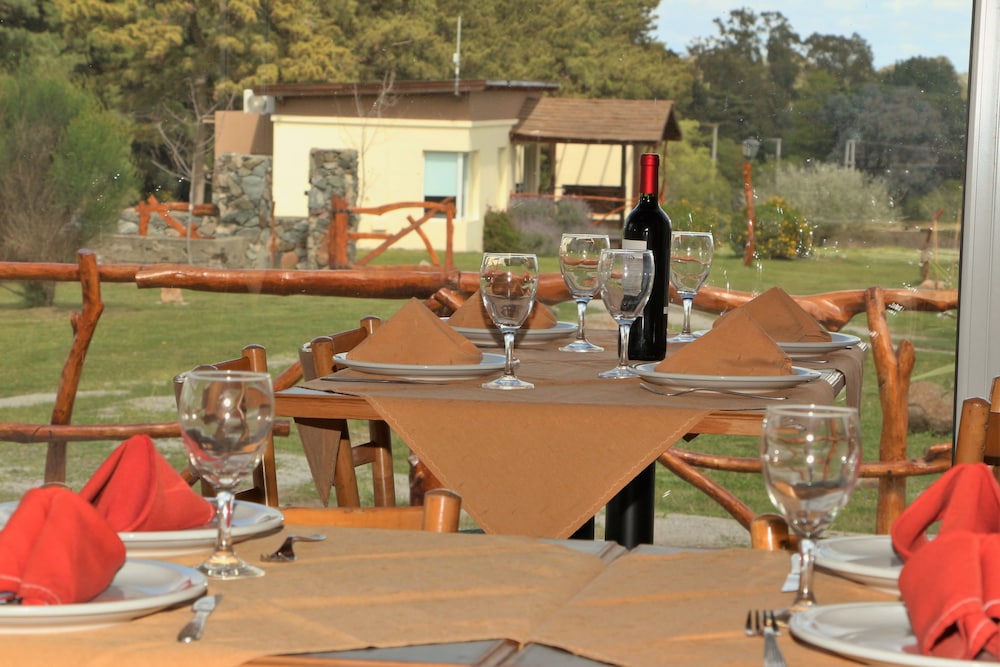 Ruca Haian. Cabañas Spa & Restó. Tandil