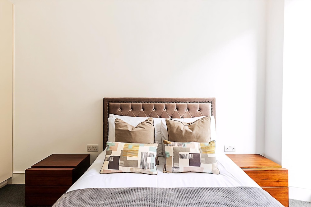 Stylish Two-bed Flat Near Oxford Circus