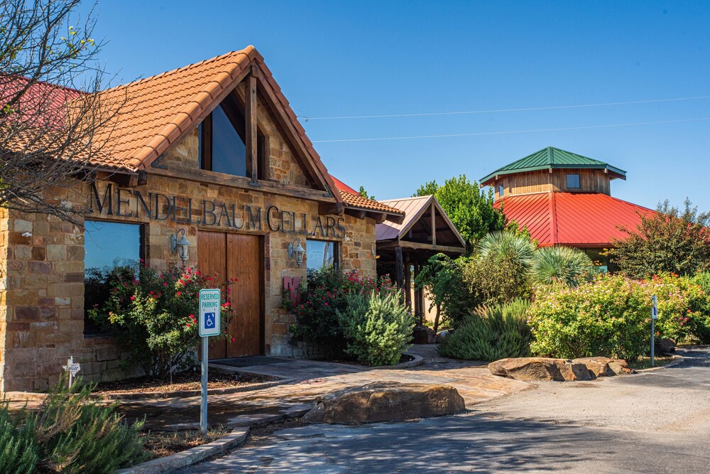 The Lofts at Mendelbaum Cellars