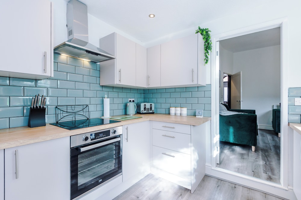 129 Walthall St Crewe