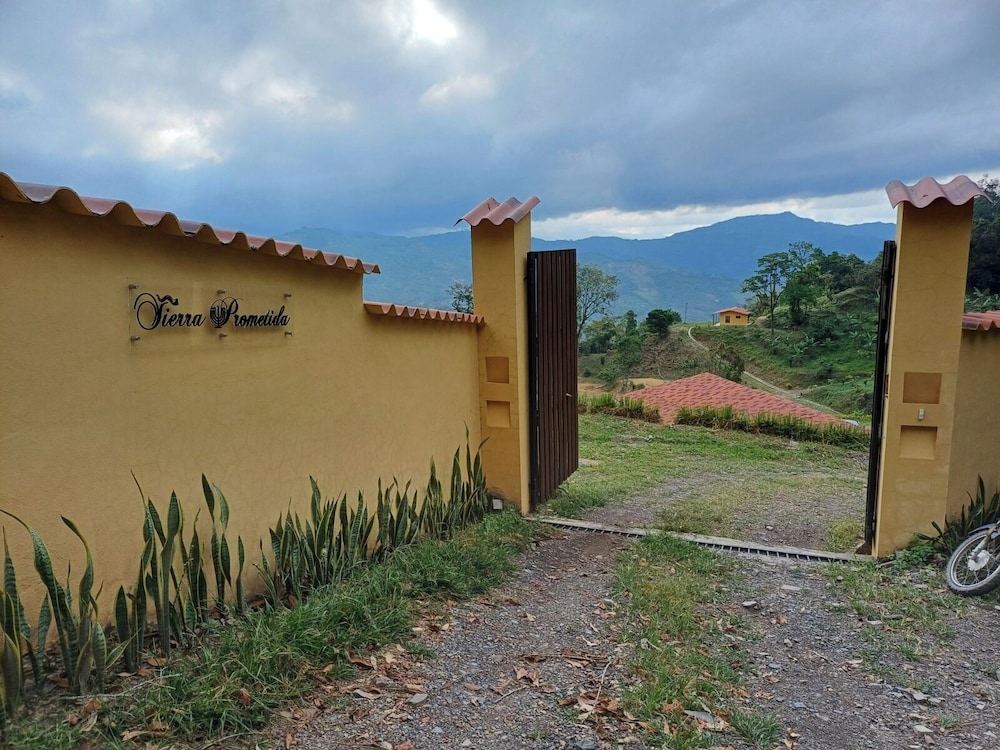 Cabanas Tierra Prometida