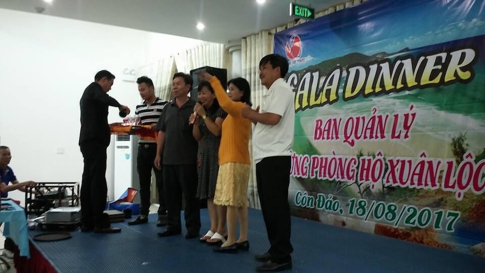 Nha Khach Con Dao