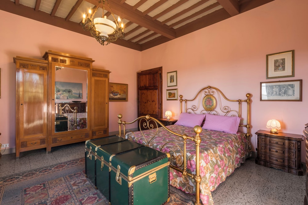 Ely Apartment In Villa Wifi Pisa