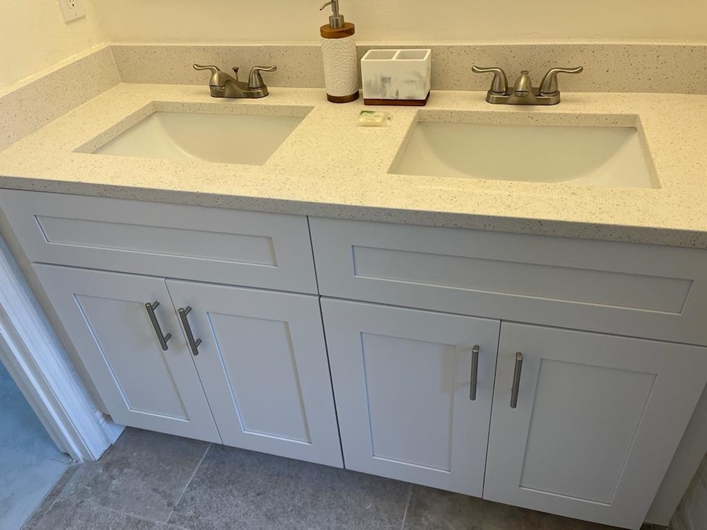 Grand Luxury 3BR Penthouse Near Disney Parks 2