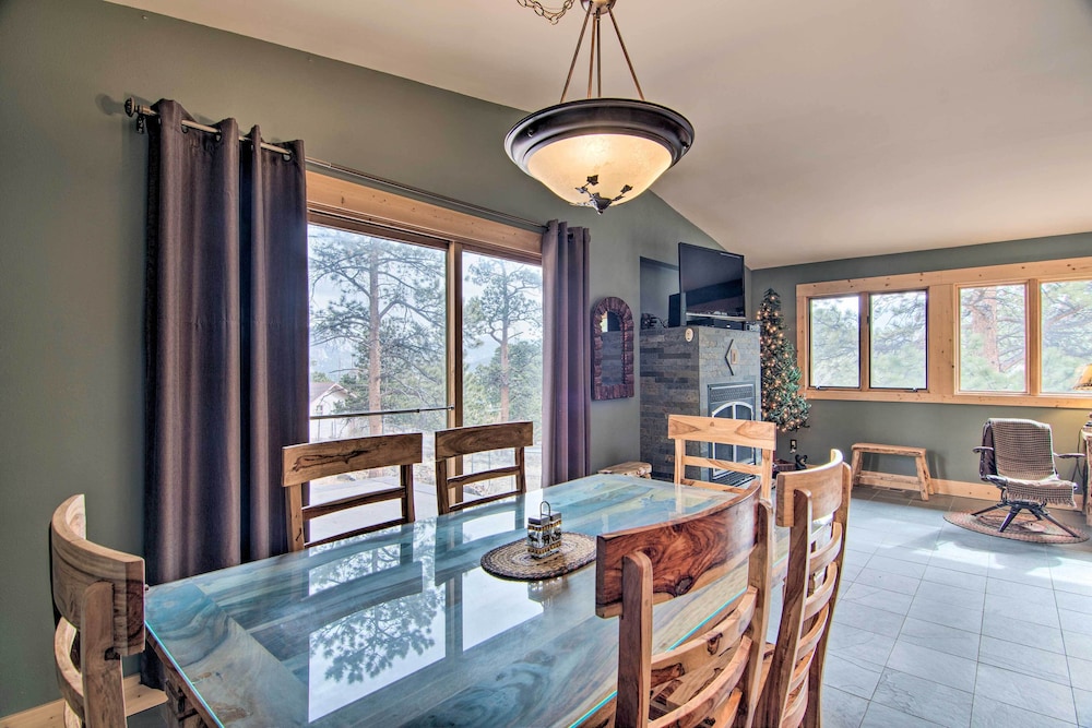 Estes Park Home w/ AC - 1/2 Mi to Lake Downtown! - Property Image 12