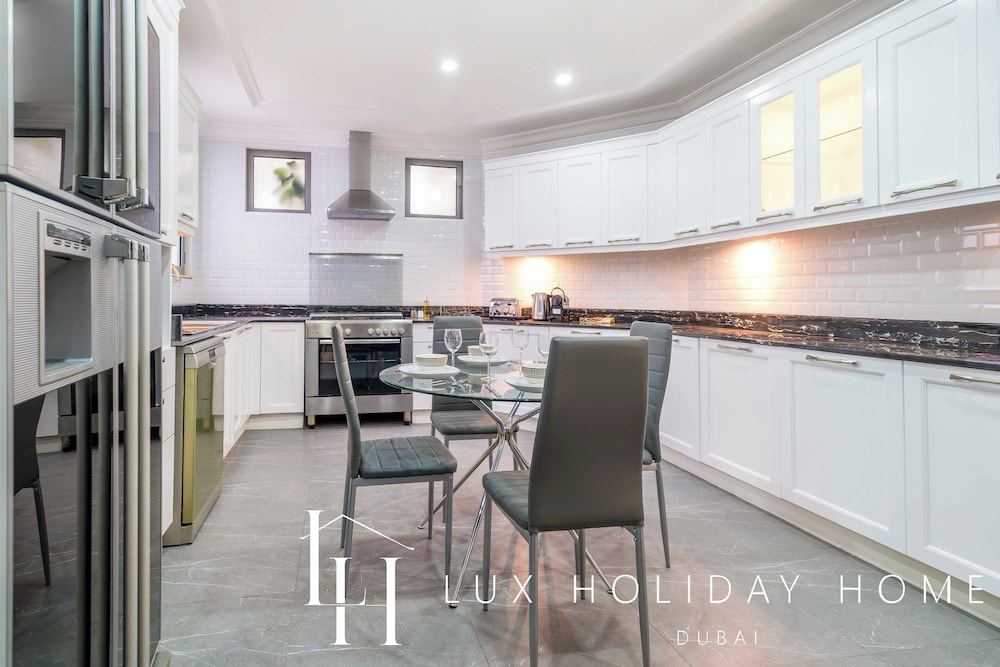 LUX The Ultimate Island Palm Villa