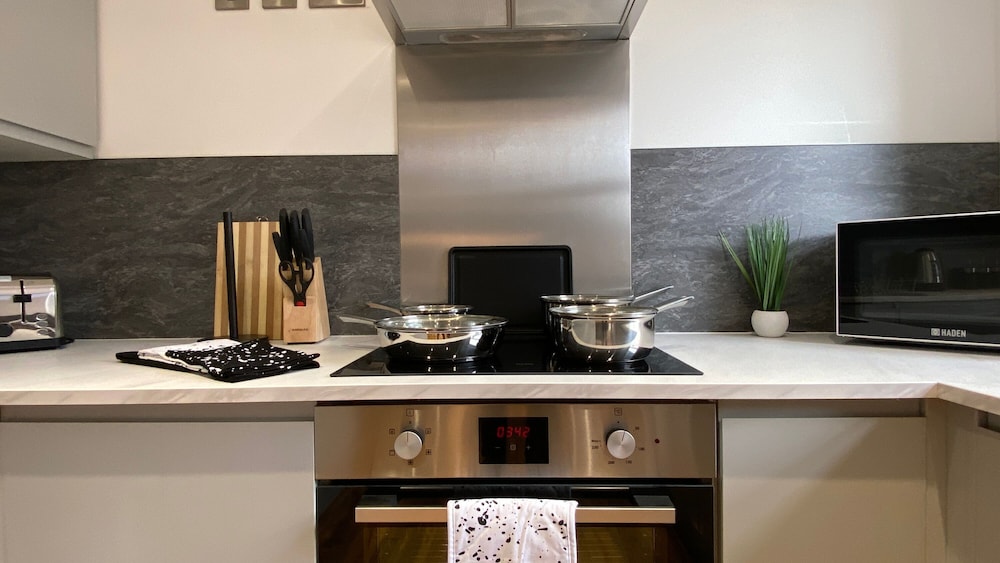 De Parys Serviced Flat in Bedford 4 Live