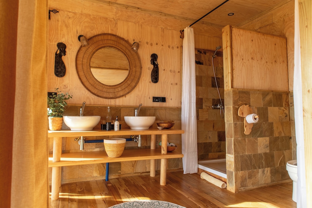 Rhotia Valley Tented Lodge