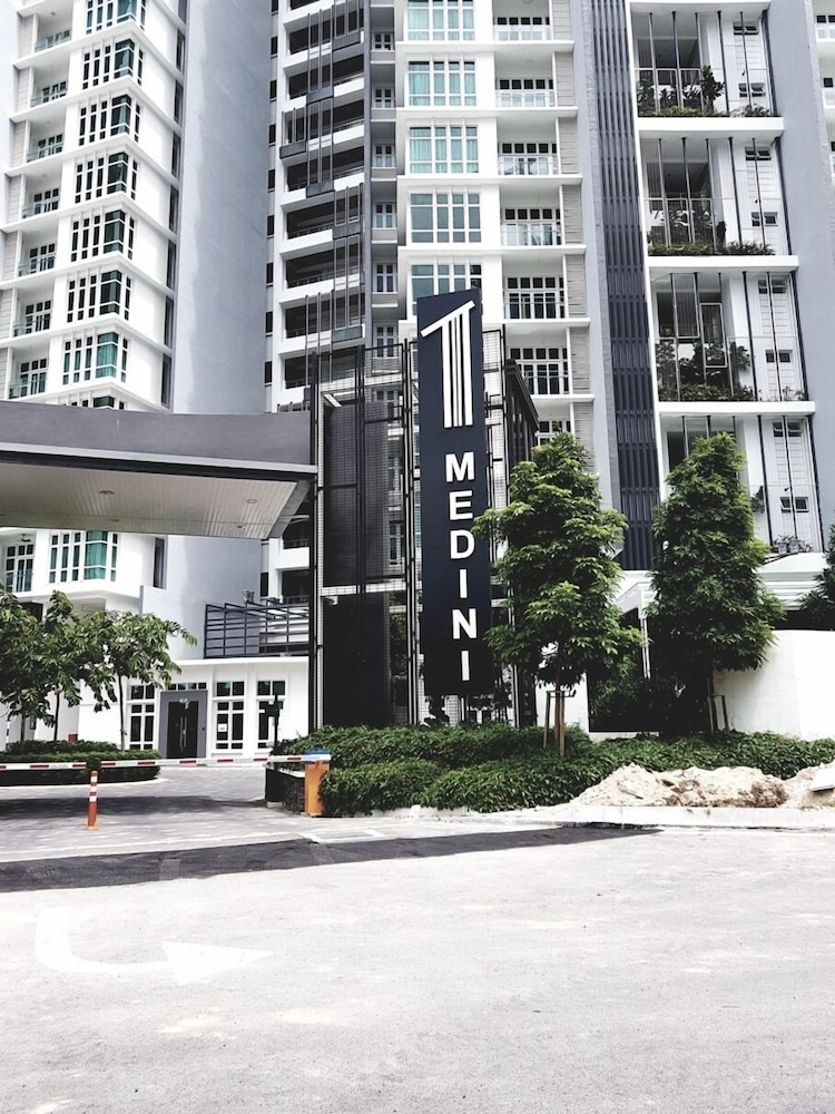 Hotel Holi 1Medini Suites - Image 1