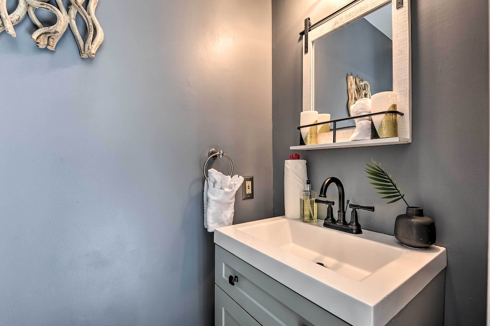 Annapolis Vacations - Annapolis Vacation Home: 2 Mi to Quiet Waters Park - Property Image 5