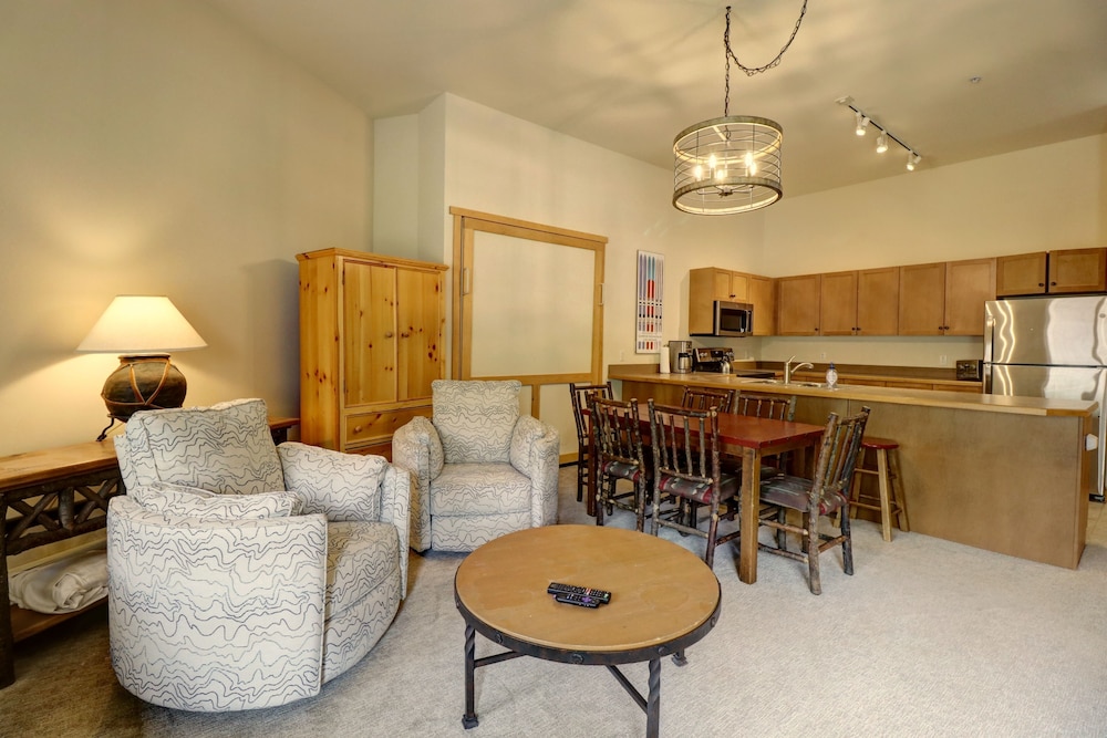 SkyRun Vacation Condos Copper Mountain Resort