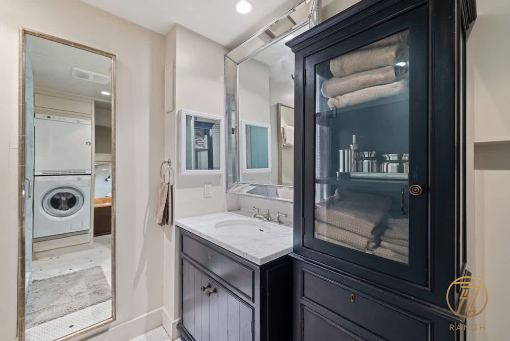The Aspen Unit in Austin
