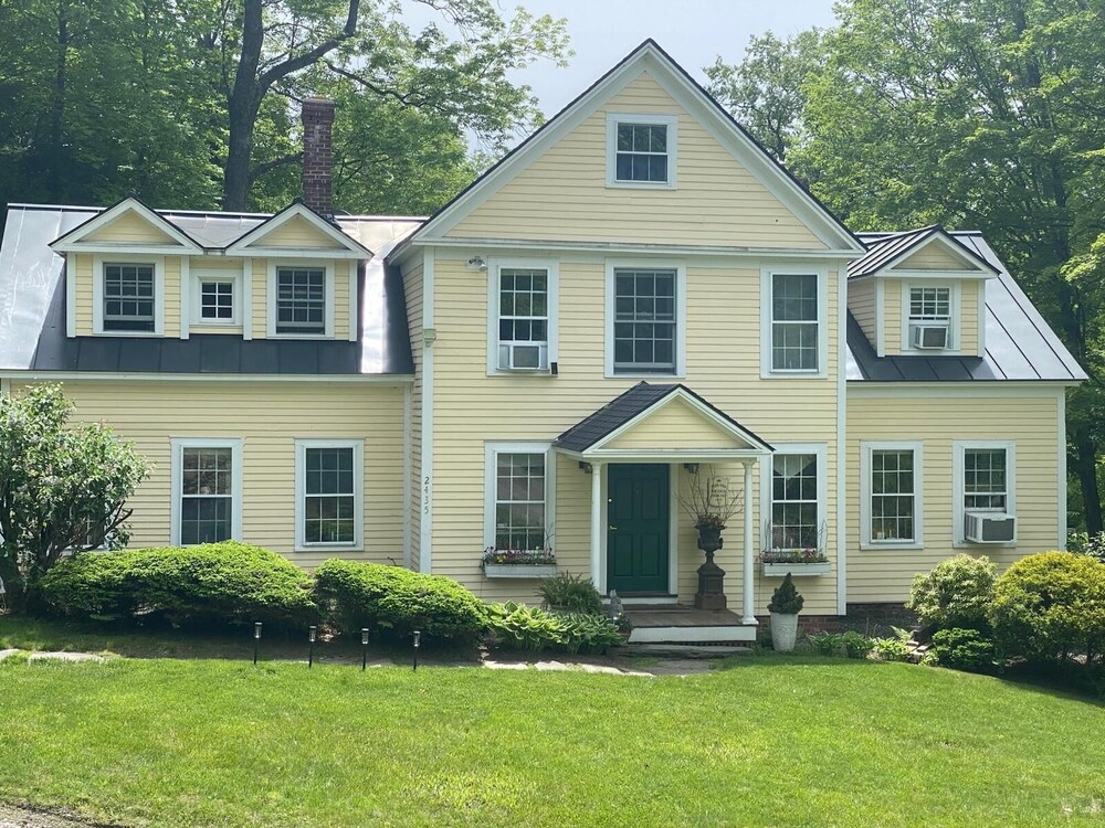 Green River Bridge Inn