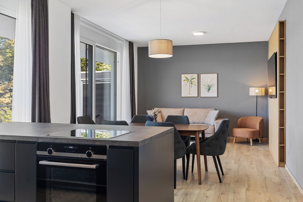 Maria Blick Lake View Apartments