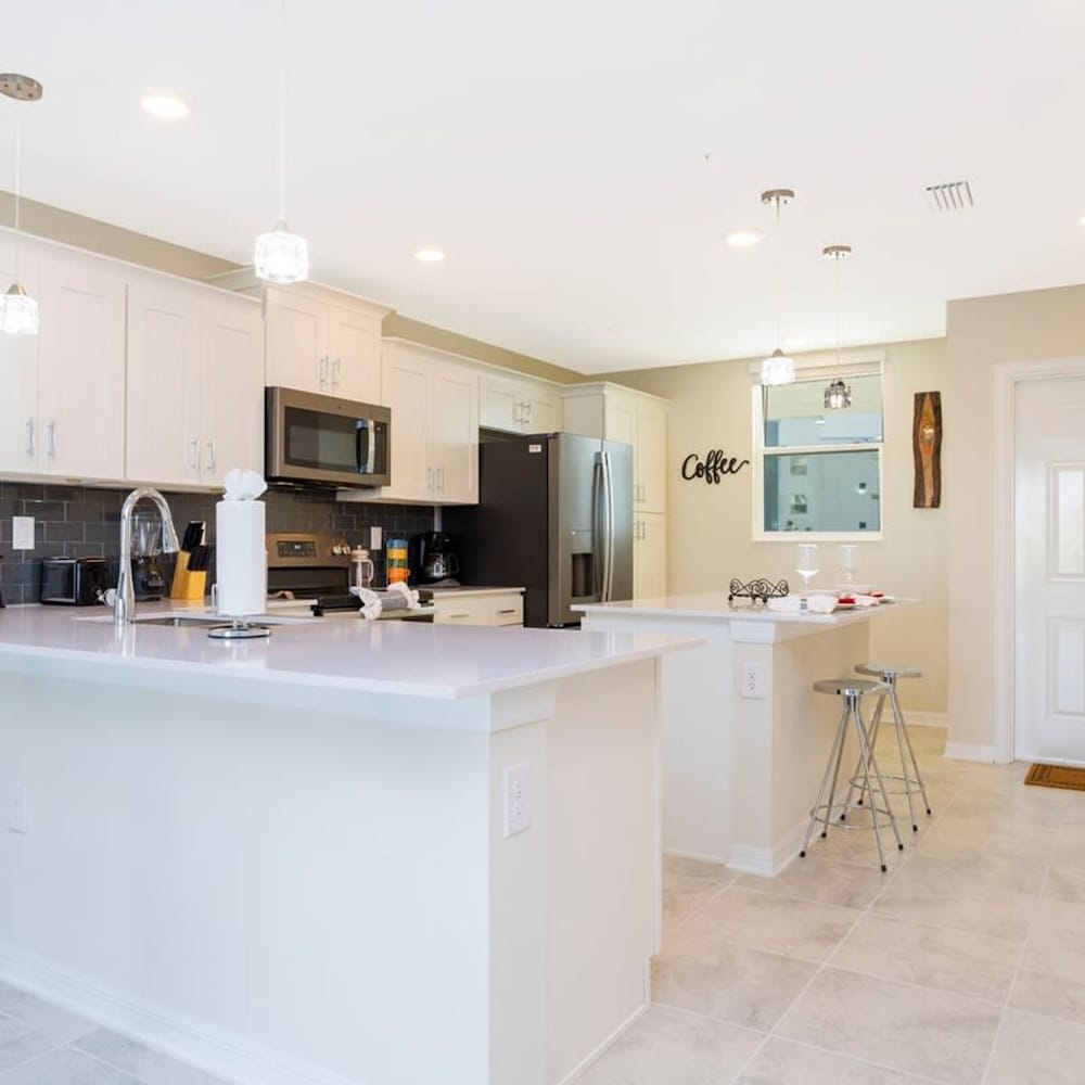 Stunning 2Bd Apto Close to Disney Storey Lake 105 3171 view 2