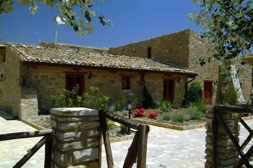 Conte House
