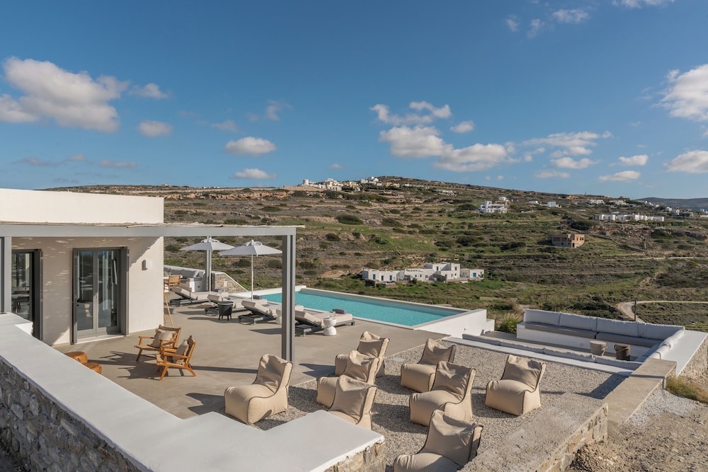 AVERA VILLAS