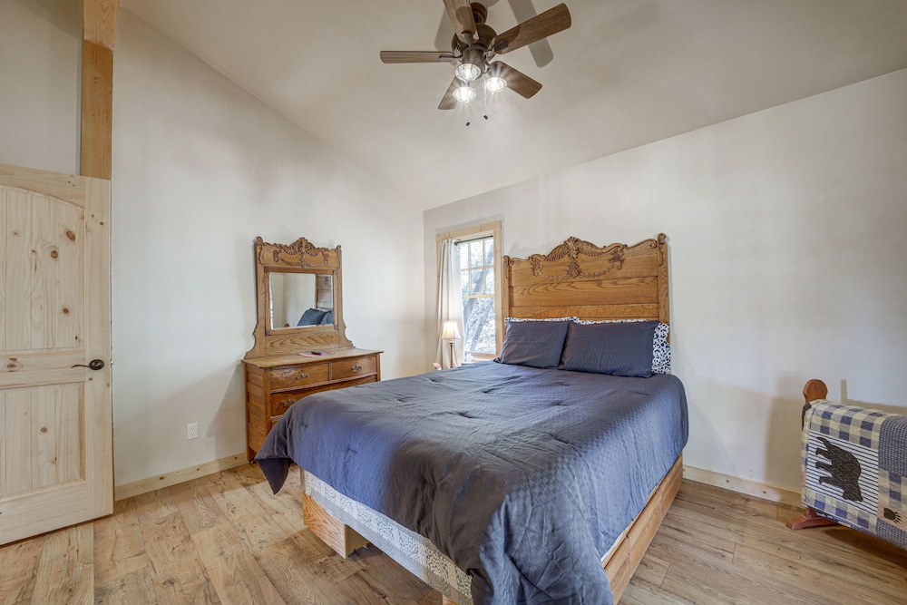 Payson Vacations - Airy Pine Cabin w/ Wraparound Deck Near Trails! - Property Image 5