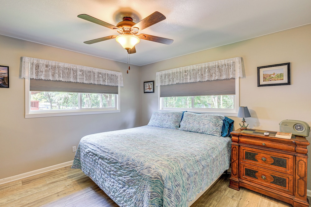 Dock + Screened Porch: Suwannee River Retreat!
