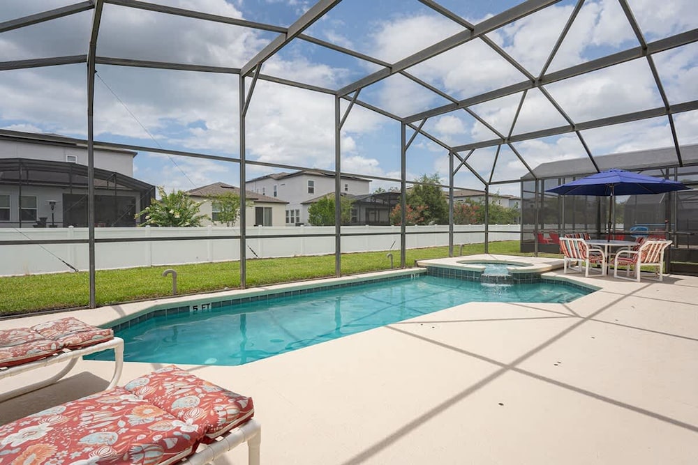 Entertaining Game Room 4BR Near Disney