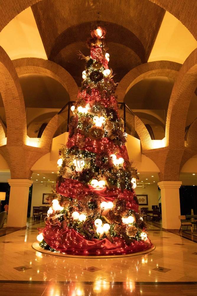 Puerto Vallarta Vacations - Velas Vallarta Suites Resort All Inclusive - Property Image 2