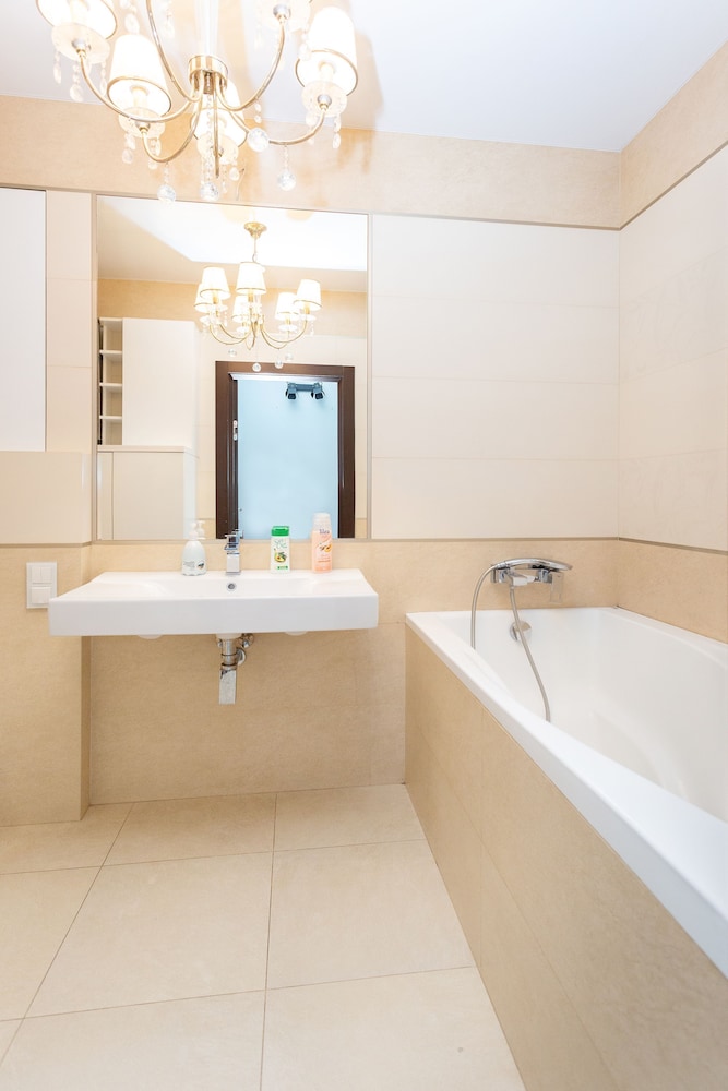 Stylish apartments near TSUM