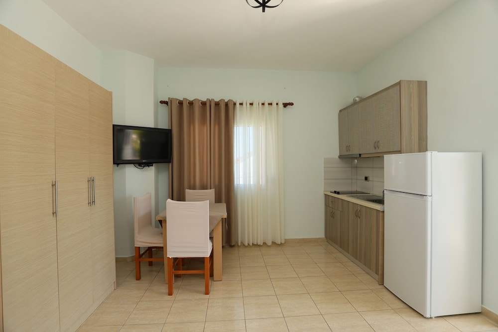 Michelle Apartments