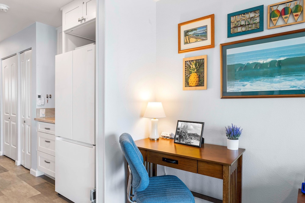 Ocean Front! - Second Floor With AC & Lanai! - Vrkcv