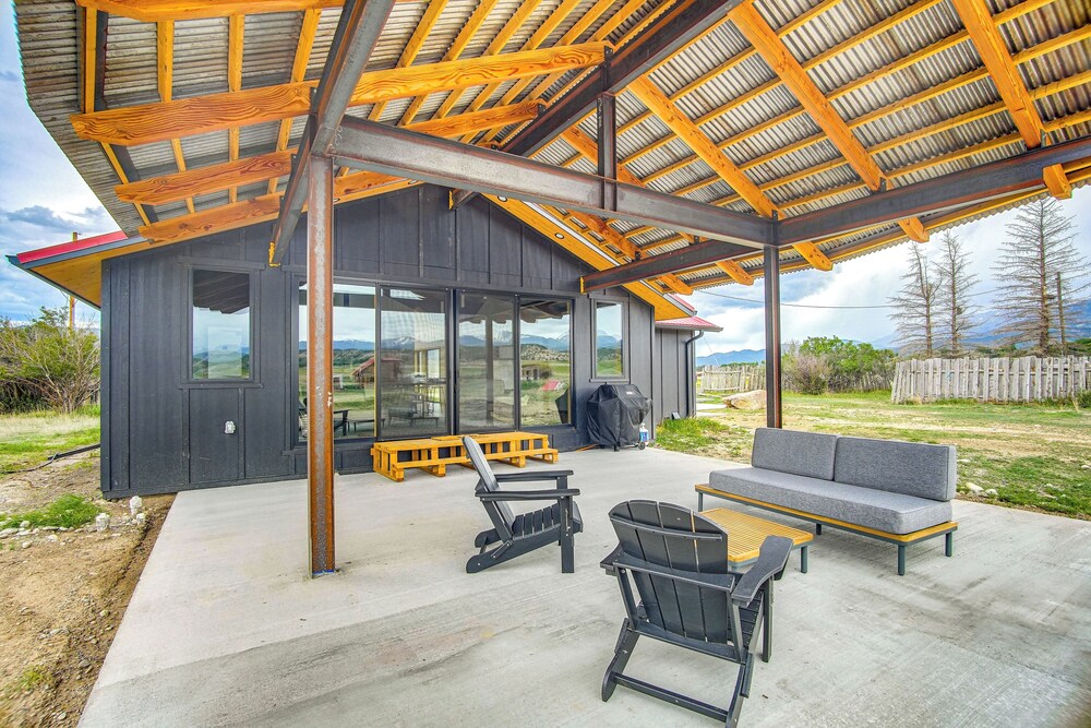 Stunning 14er Views! Private 6-acre Salida Retreat