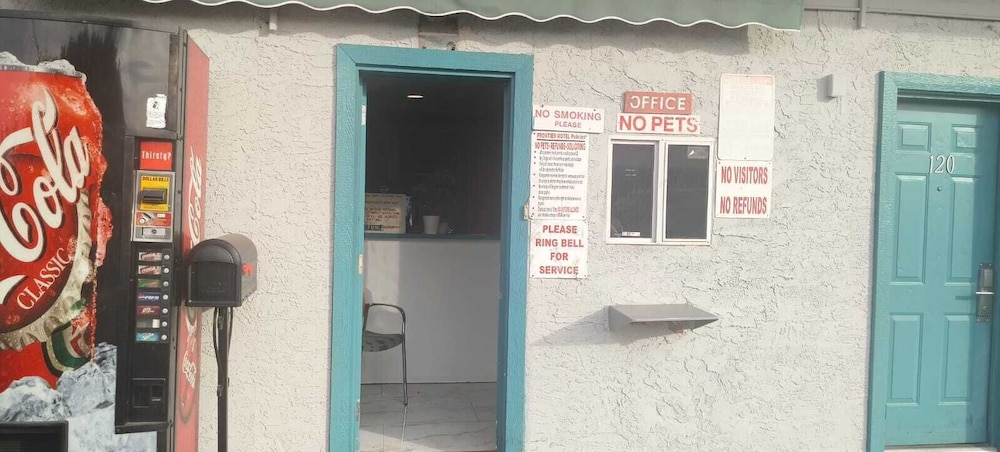 Motel 7 By Oyo Near Phoenix Airport