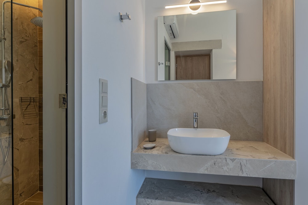 Luxury Villa Maximus - With Private Heated Pool