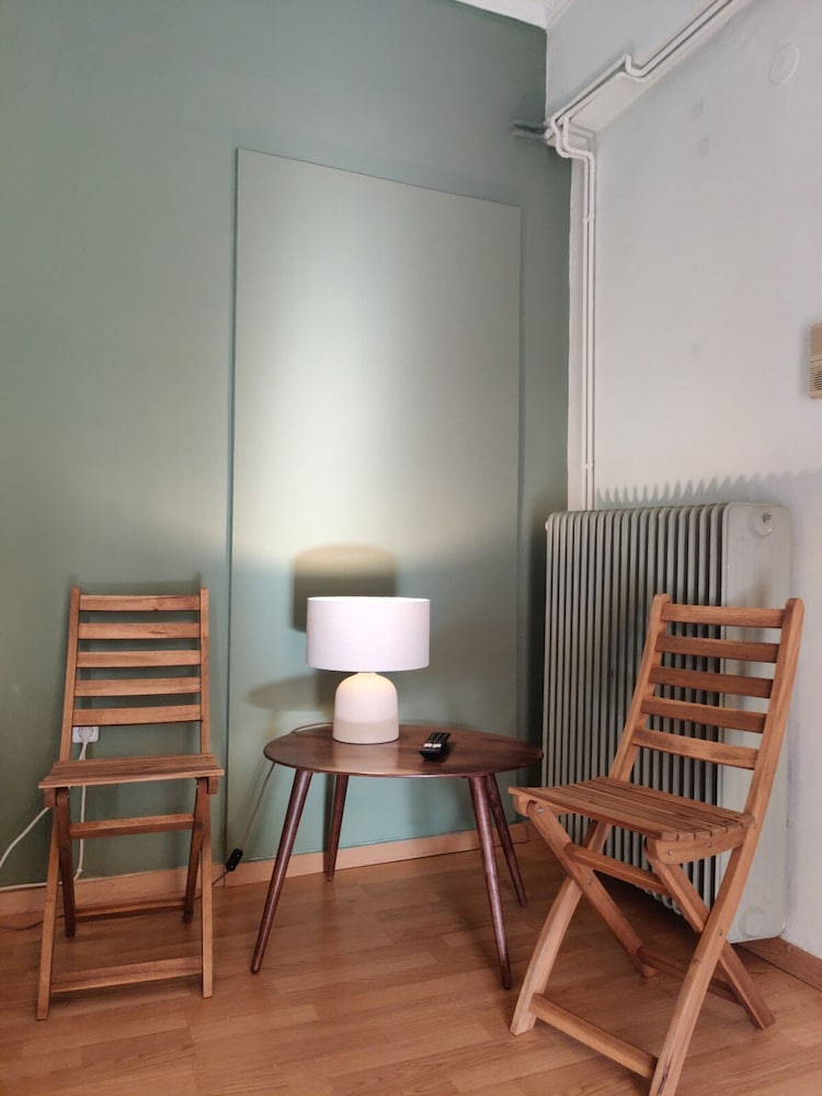 Cosy 1BR Apt With Balcony in Vibrant Exarcheia