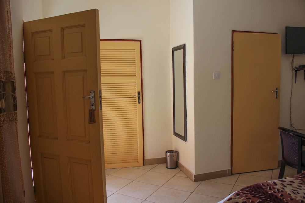 Photo 24