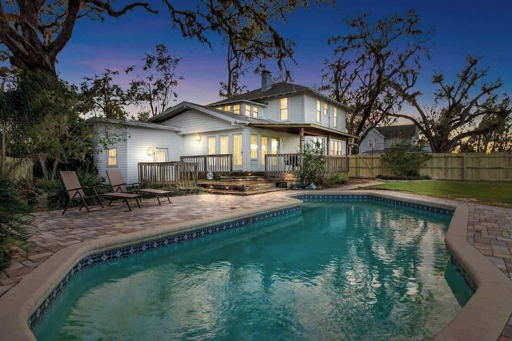 4 Bedroom Historic House, Pool, Downtown Dade City