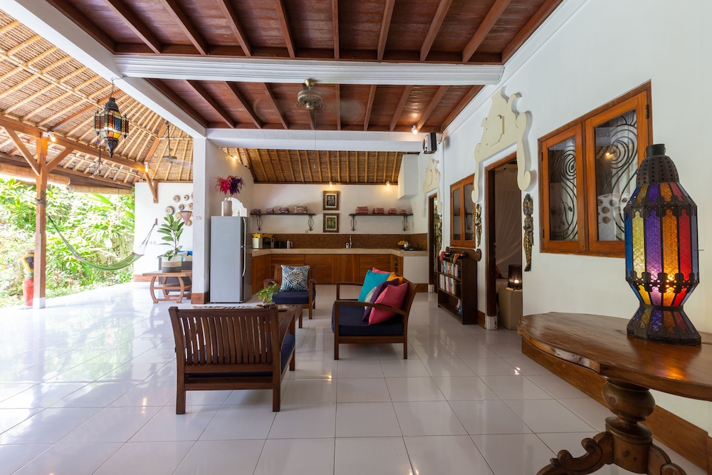 Hotel Villa Poppy - Image 1