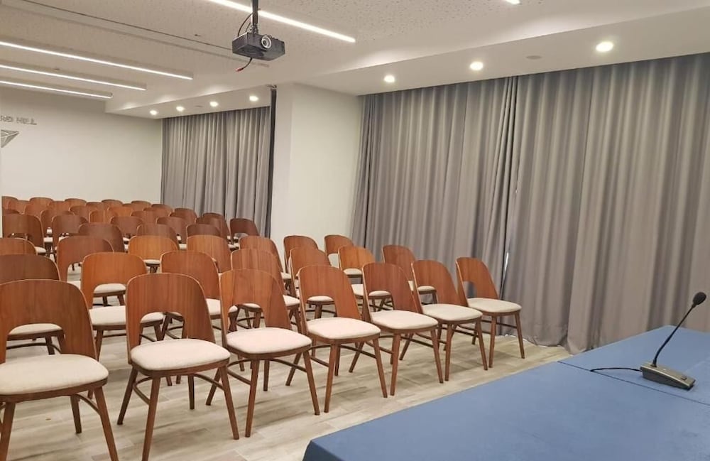 meeting & event spaces