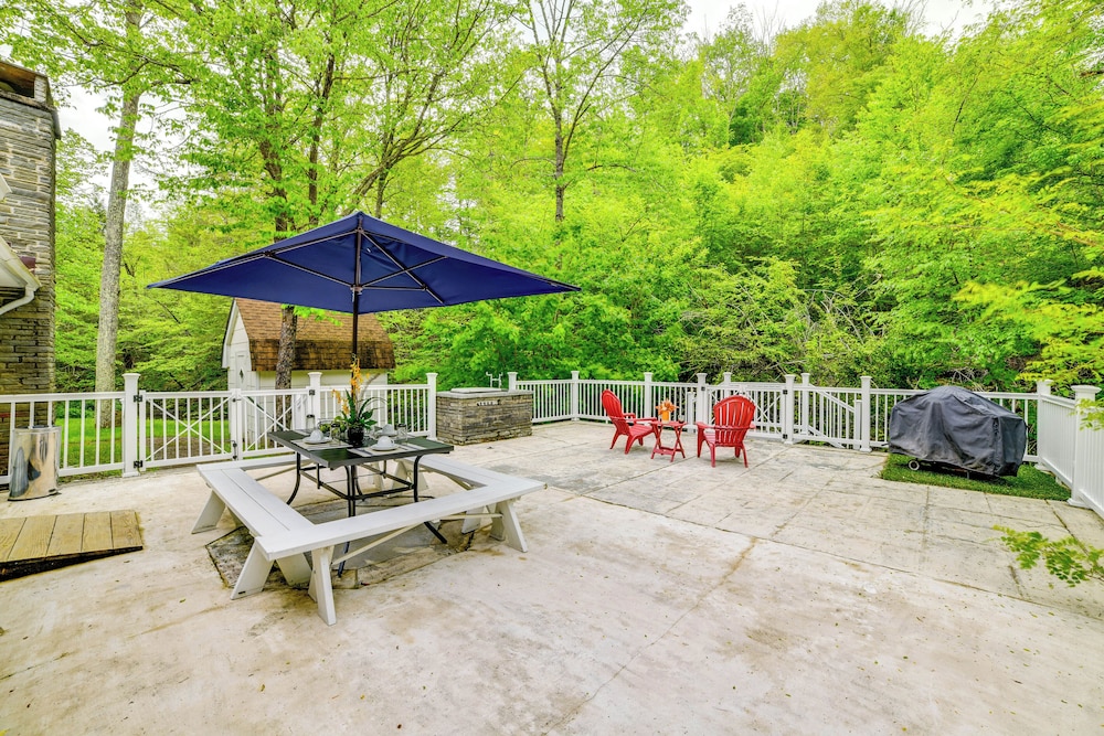 Serene Home w/ On-site Brook in Callicoon Center