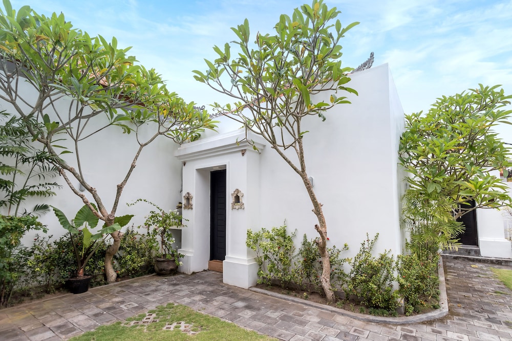 Villa Greco by Villa Finder