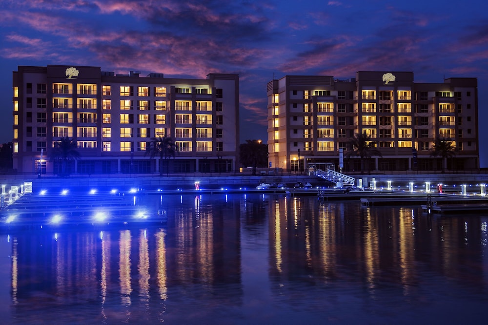 Hotel Jannah Hotel Apartments & Villas - Image 1