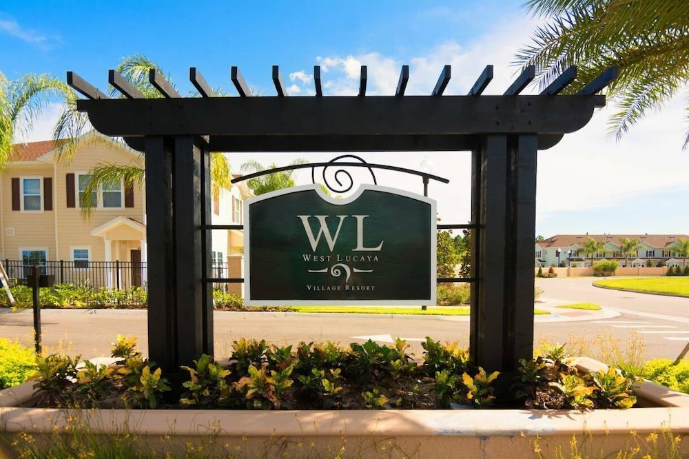 Family Getaway 3BR 2BA Lucaya Resort