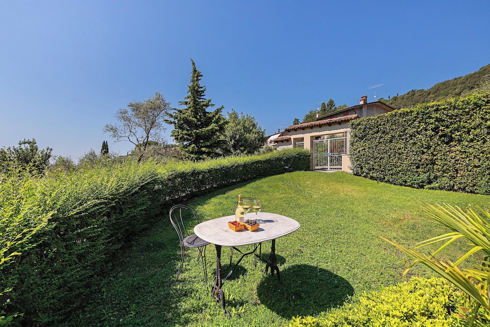 Villa Valeria con piscina view 3